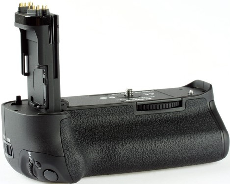 CANON BG-E11